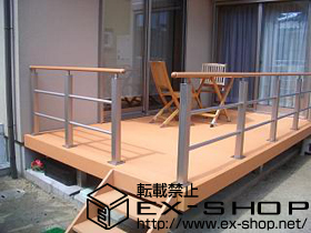 のウッドデッキ リウッドデッキII 単体 ワイド＋シンプルモダンデッキフェンス 2型（横格子） 施工例