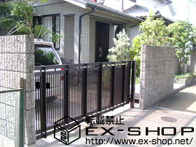 のカーゲート エクスライン伸縮ゲート2型 ノンレール 片開き 施工例