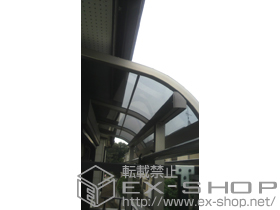 のバルコニー・ベランダ屋根 ライザーテラスII   R型 屋根タイプ 単体 積雪〜20cm対応 施工例