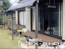 のウッドデッキ リコステージII  単体＋デッキフェンス［フラットラチス密目T-10/2枚］＋ステップ2段 施工例