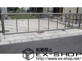 のカーゲート ワイドオーバードアR1型 手動式 施工例