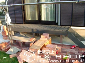 熊本県荒尾市のYKKAPのウッドデッキ リウッドデッキII 単体＋リウッドステップ4型 Lタイプ（3段） 施工例