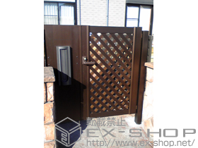 の門扉 エクスライン門扉11型 機能子扉[門柱仕様] 施工例