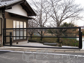 のカーゲート エクスラインアップゲートワイド2型 手動式 施工例