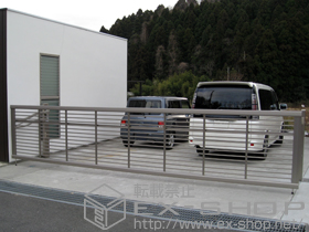 のカーゲート ワイドオーバードアR1型 手動式 施工例