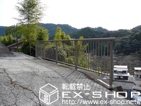 のフェンス・柵 ベランダ手すり? 縦格子 施工例