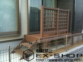 のウッドデッキ リウッドデッキII 単体+リウッドステップ4型 Sタイプ（2段）+リウッドデッキフェンス1型（井桁格子） 施工例