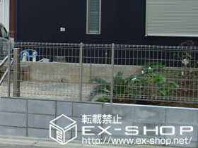 のフェンス・柵 ハイグリッドフェンスN8型 フリーポールタイプ 施工例