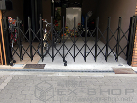 のカーゲート トリップゲート PB型 ノンレール 片開き 施工例