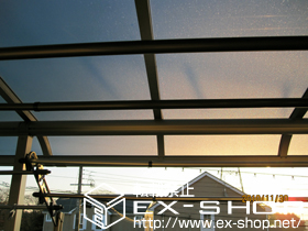 のバルコニー・ベランダ屋根 プレシオステラスR型 屋根タイプ 連棟 積雪〜20cm対応 施工例