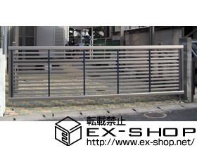 のカーゲート ワイドオーバードアRライフモダンY型 電動式 1モーター/トランス仕様 施工例