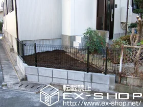 LIXIL リクシル(TOEX)のフェンス・柵・塀 ハイグリッドフェンスN8型 フリーポールタイプ 施工例