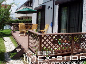 のウッドデッキ リコステージII  連棟＋ステップセット 2段用＋リコステージII デッキフェンス フラットラチスパネル（密目） 施工例