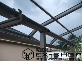 のバルコニー・ベランダ屋根 プレシオステラス R型 屋根タイプ 連棟 積雪〜20cm対応 施工例