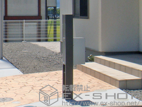 の機能門柱・ポスト スクリーンファンクションユニットのベーシックタイプ（組合せ例5の照明、インターホン無し） 施工例