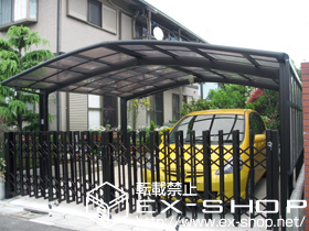 のカーゲート アルシャインHW型 Aタイプ ノンレール 両開き＋転倒防止金具セット 施工例