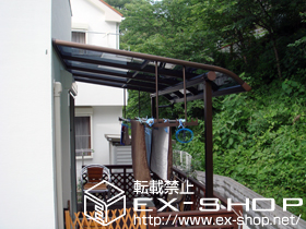 のテラス屋根 プレシオステラス R型 テラスタイプ 単体 積雪〜20cm対応＋吊り下げ物干し 標準 2本入り 施工例