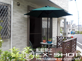 のウッドデッキ リコステージII 単体＋デッキフェンス フラットラチスパネル[粗目] 施工例