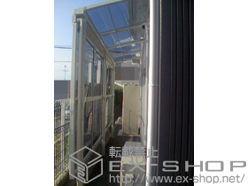 のテラス屋根 ライザーテラスII F型 テラスタイプ 単体 積雪〜20cm対応＋前面スクリーン 施工例