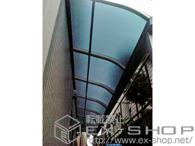 のテラス屋根 プレシオステラス R型 テラスタイプ 連棟 積雪〜20cm対応 施工例