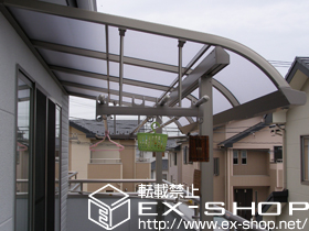 のバルコニー・ベランダ屋根 ライザーテラスII R型 屋根タイプ 単体 積雪〜20cm対応＋吊下げ物干し 標準 3本入 施工例