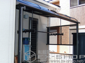 のテラス屋根 ライザーテラスII R型 テラスタイプ 単体 積雪〜20cm対応＋側面スクリーン 一段仕様 施工例