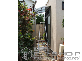 のテラス屋根 ライザーテラスII R型 テラスタイプ 単体 積雪〜20cm対応 施工例