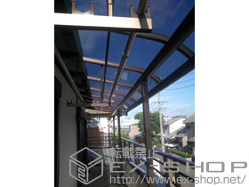 のバルコニー・ベランダ屋根 プレシオステラス R型 屋根タイプ 連棟　積雪〜20cm対応 施工例