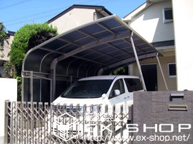 のカーポート テールポートシグマIII 積雪〜20cm対応＋サイドパネル 1段H1000 ロング23柱用＋着脱式サポート ロング柱23用×2本 施工例