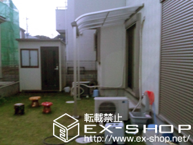 のテラス屋根 プレシオステラス R型 テラスタイプ 単体 積雪〜20cm対応＋吊り下げ式物干し 標準 2本入り 施工例