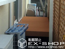 ���Ɍ����Ύs�̂̃E�b�h�f�b�L�A�e���X���� ���E�b�h�f�b�L�U�@�W�� �{�H��