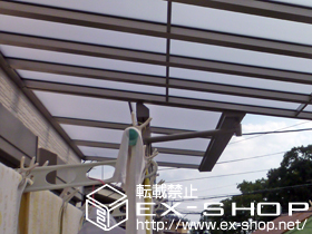 のバルコニー・ベランダ屋根 ライザーテラスII Ｆ型 屋根タイプ 単体 積雪〜20cm対応 施工例