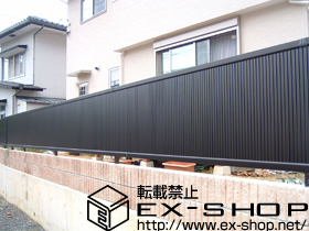 のフェンス・柵 エクスラインフェンス8型 自由柱使用 施工例