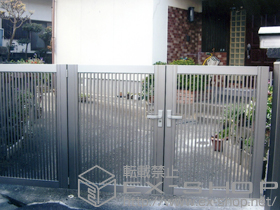 の門扉 プリレオ R2型 3枚折戸仕様 門柱使用 施工例