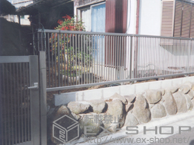 の門扉 プレシオス門扉 縦格子 片開き 門柱仕様 施工例