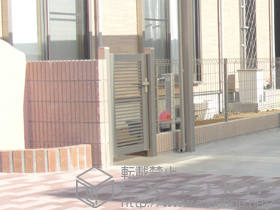 の門扉 プリレオR1型門扉 片開き 柱使用 施工例