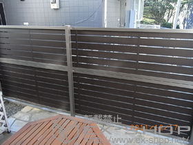 のフェンス・柵 ライフモダンII YS型フェンス 複合色 フリーポールタイプ 施工例