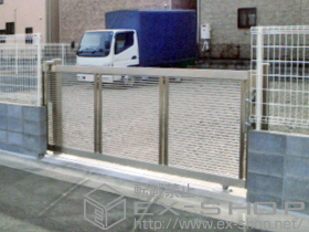 のカーゲート ステンシャインIII引戸1型 電動タイプ 施工例