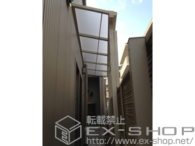 のテラス屋根 ライザーテラスII F型 単体 テラスタイプ+前面スクリーン 1段 施工例