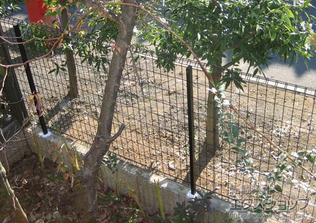 のフェンス・柵 イーネットフェンス1F型 自由柱タイプ 施工例