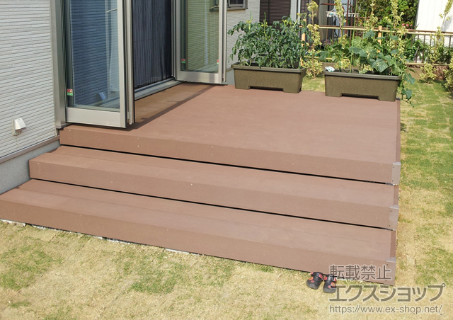のウッドデッキ リウッドデッキ 200 単体+段床セット 2段 片側面タイプ 施工例