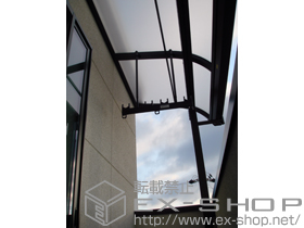 のバルコニー・ベランダ屋根 ライザーテラスII R型 屋根タイプ 単体 積雪〜20cm対応＋吊下げ物干し 標準2本入り 施工例