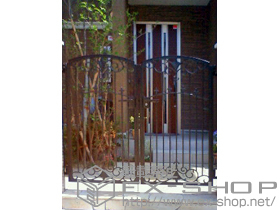 の門扉 フェスタA型 両開き 柱使用 施工例