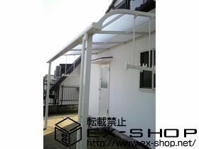 のテラス屋根 ライザーテラスII R型 テラスタイプ 単体 積雪〜20cm対応＋吊下げ物干し 長さロング 標準タイプ 2本入り 施工例