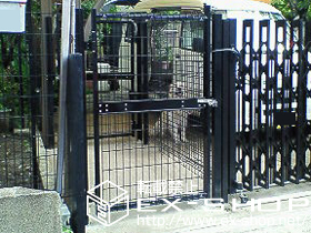 のフェンス・柵 ハイグリッドフェンスN8型 フリーポールタイプ 施工例