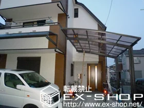 LIXIL リクシル(トステム)のカーポート カーブポートシグマIII 積雪～20cm対応＋収納式物干し 標準タイプ（2本入） 施工例