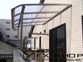 のバルコニー・ベランダ屋根 ヴェクターテラス Ｒ型 屋根タイプ 単体 積雪〜20cm対応＋吊り下げ物干し 長さ標準 ワイドタイプ 2本入り 施工例