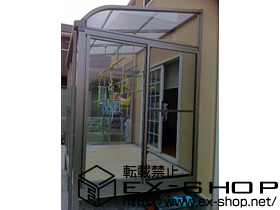 のテラス囲い・サンルーム ほせるんですII R型 床納まり(高床) ランマ無 積雪〜20cm対応+吊り下げ物干し　標準　2本入 施工例