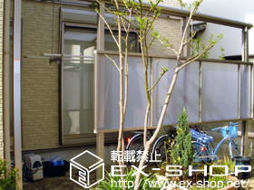 のテラス屋根 ライザーテラスII F型 単体 テラスタイプ 積雪〜20cm対応+吊下式物干し 標準 2本入+前面スクリーン 1段仕様 施工例