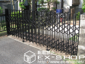 のカーゲート トリップゲート ペットガード型 ノンレール 片開き 施工例